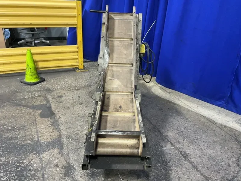 EMI CORP. 10” INCLINE CONVEYOR  -  TLK-12-2-3-20