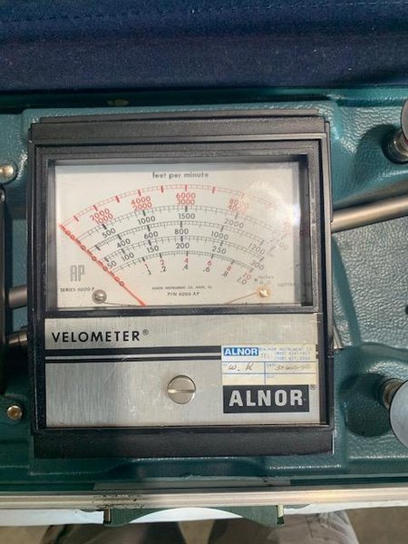ALNOR 6000AP VELOMETER W/ ATTACHMENTS AND CASE: STOCK #15149