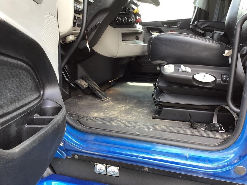 2023 Peterbilt 579 1XPBDP9X9PD854346