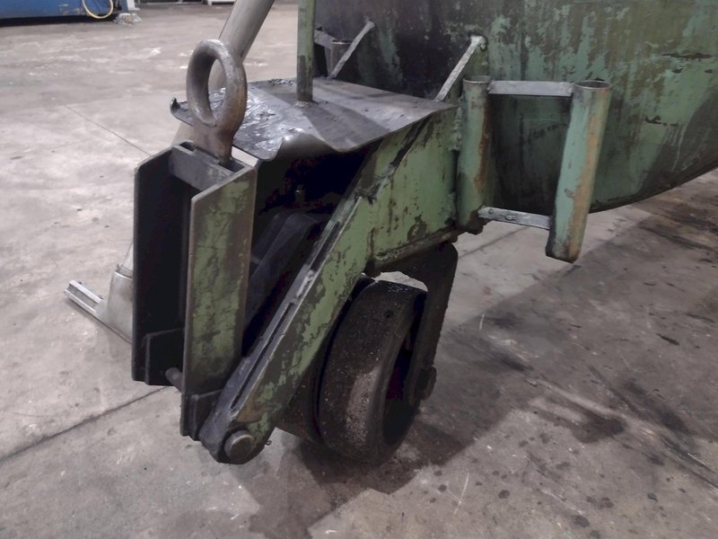 PORTABLE OIL PUMP CART W/ TANK: YOBRO #25282