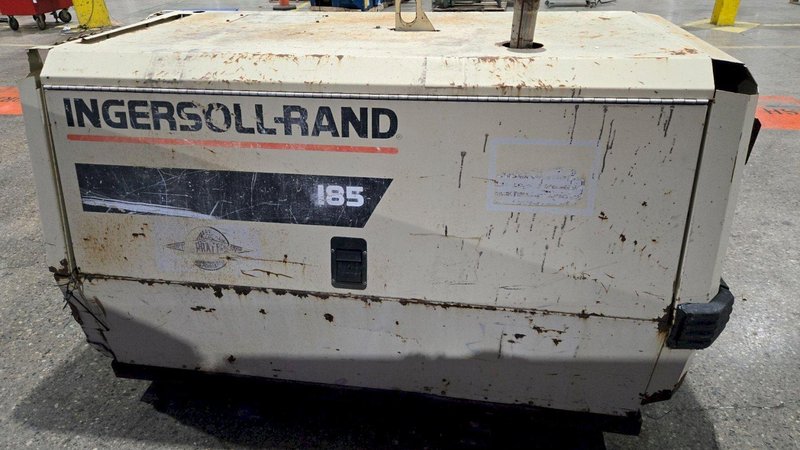 INGERSOL RAND P185WJD AIR COMPRESSOR USED