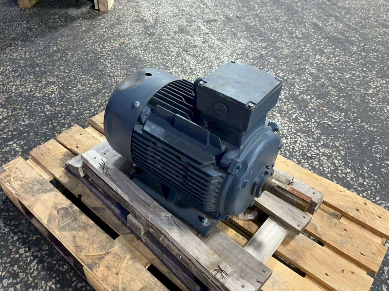 MARATHON 25 HP MOTOR  -  V160LTFC6513