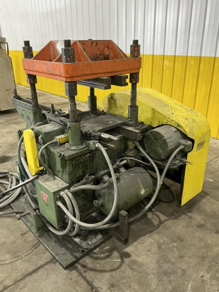 30 TON BRADBURY TISHEN 4 POST CUTOFF WITH DIE ACCELORATOR: YOBRO #24948