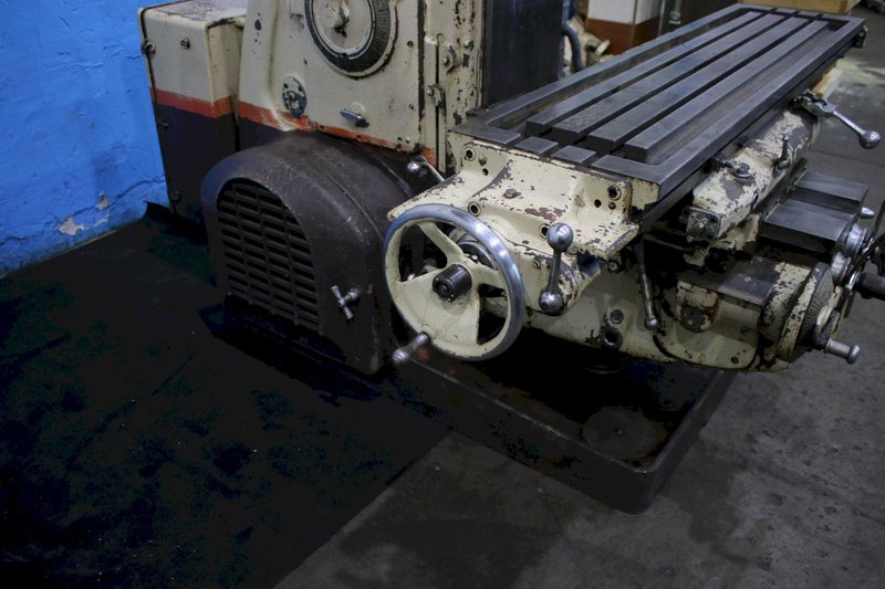 3CK KEARNEY &amp; TRECKER PLAIN HORIZONTAL MILL: STOCK #76130