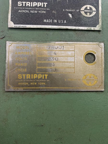 STRIPPIT SONIC 18/30 PUNCH MACHINE AND CORNER NOTCHER W/ TOOLING. STOCK # 1271823.