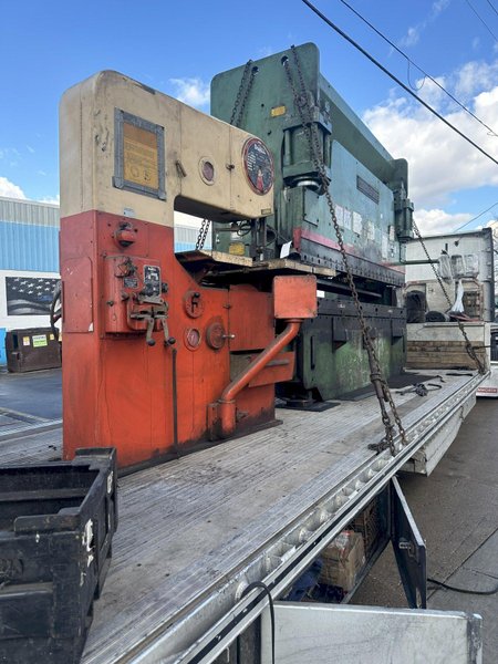 230 TON X 12' CINCINNATI MODEL 230 CB-10 HYDRAULIC PRESS BRAKE: STOCK #77786