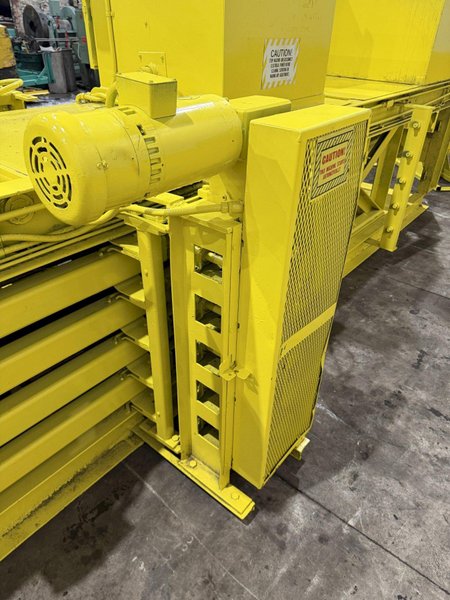 30" X 36" SELCO MODEL #HSO-107-A AUTO-TIE HORIZONTAL HYDRAULIC BALER: YOBRO #24559