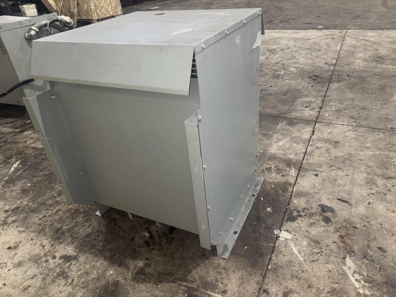 40 KVA HAMMOND POWER SOLUTIONS TRANSFORMER: YOBRO #24139