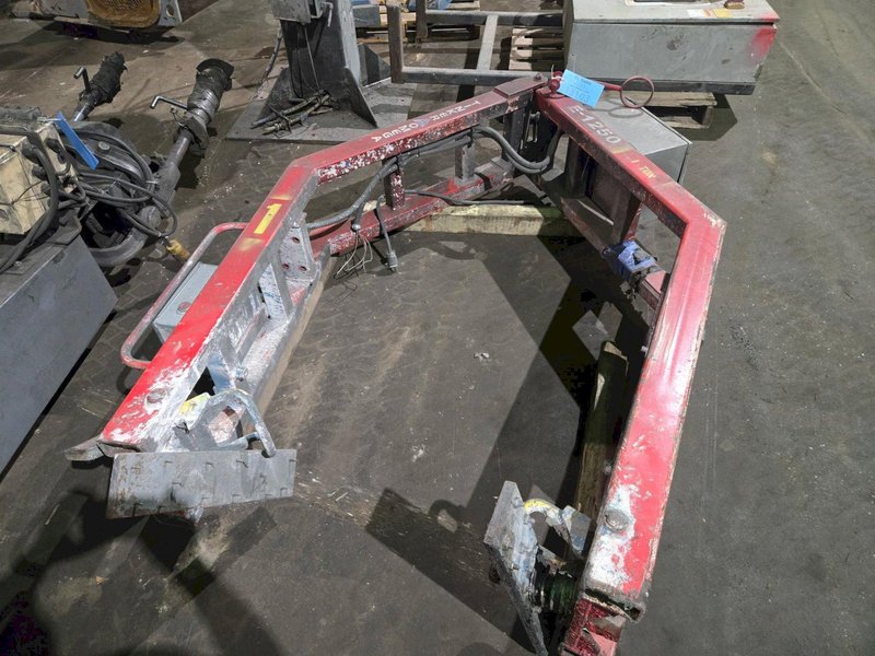 TInker Omega model e-1250 2500# capacity electric mold handler