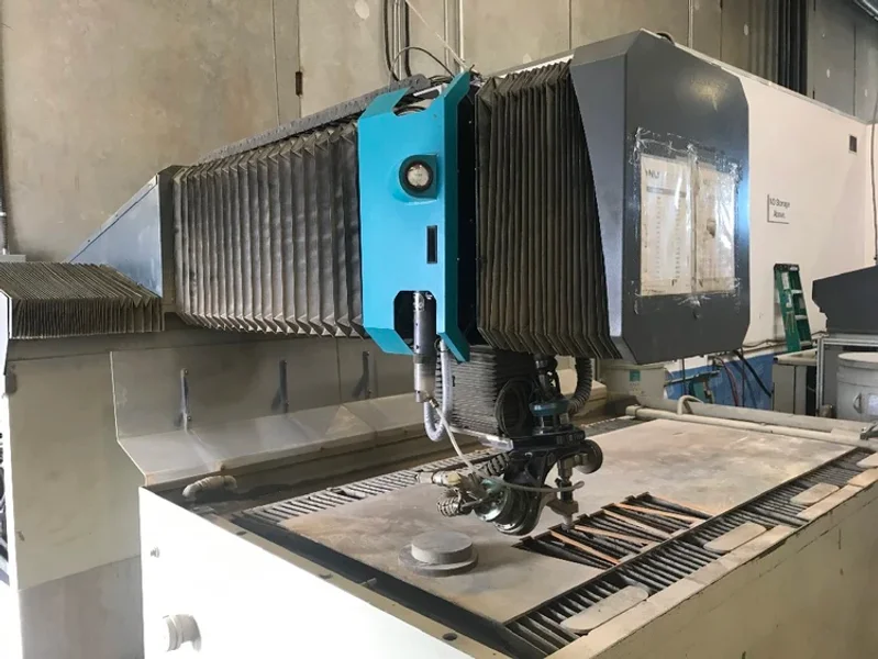 FLOW MACH3 4X8 | Waterjet Cutters