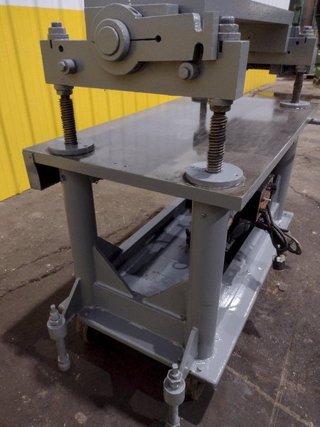 2500 LBS X 42" MACHINE TOOL CORP (MTC) MODEL #E3548 DIE HANDLER / FLIPPER MACHINE: STOCK #19569