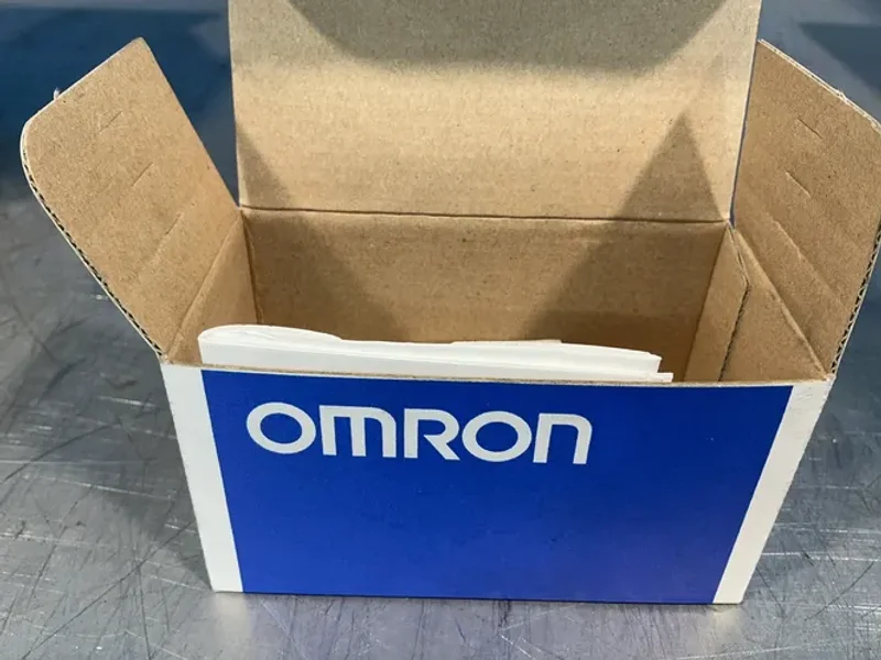 OMRON REMOTE TERMINAL   -  SRT1-ID16