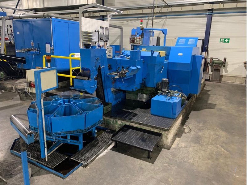 Hilgeland Model CF2 Two Die Three Blow Cold Header