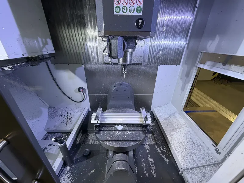 2020 HAAS UMC-1000SS | Machining Centers, Horizontal, (5-Axis or More)