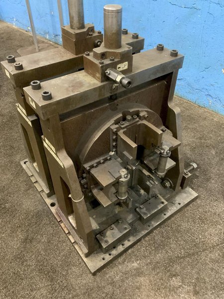 4 POSITION ADJUSTABLE ROLL FORMER TURKS HEAD: STOCK #81022