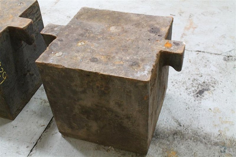 2500 LBS COUNTERWEIGHT: STOCK #59928