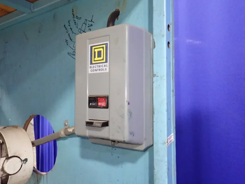 THE CORNELL MACHINE COMPANY VERSATOR