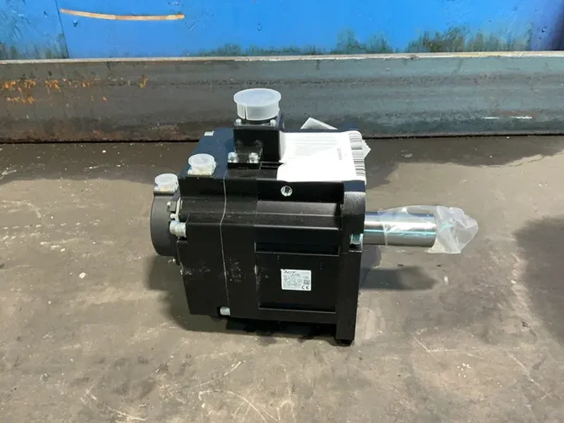 MITSUBISHI ELECTRIC 3.5 KW AC  SERVO MOTOR   -  HG-SR352B