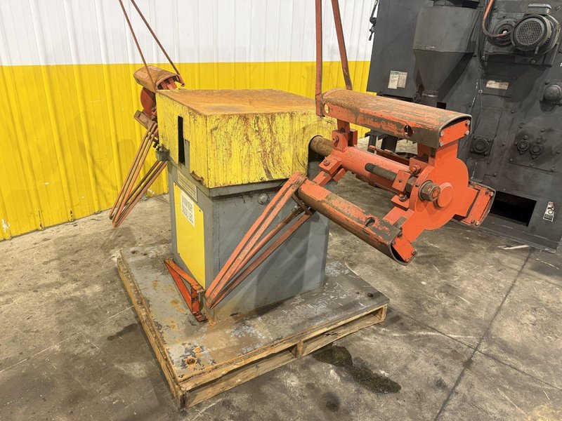 3,000 LBS X 24" MARION MANUFACTURING DOUBLE END PULL OFF COIL REEL UNCOILER: YOBRO #26062