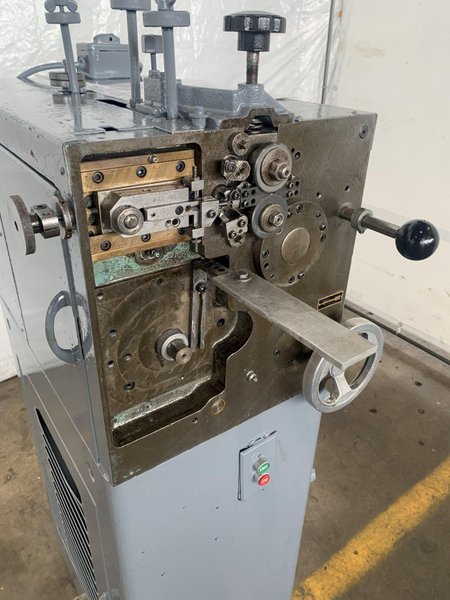 TORIN/TORRINGTON MODEL W10-A SPRING MAKER. STOCK # 0640923.