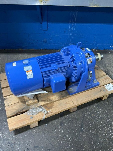 SUMITOMO 25 HP GEAR DRIVE   -  CHHMS25-6215-B-59