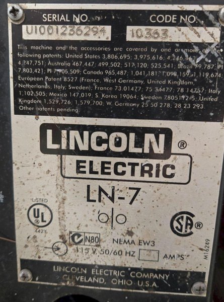 LINCOLN CV-300 WELDER W LN-7 WIRE FEEDER USED