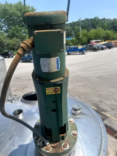 1487 GAL S/S MIXING TANK
