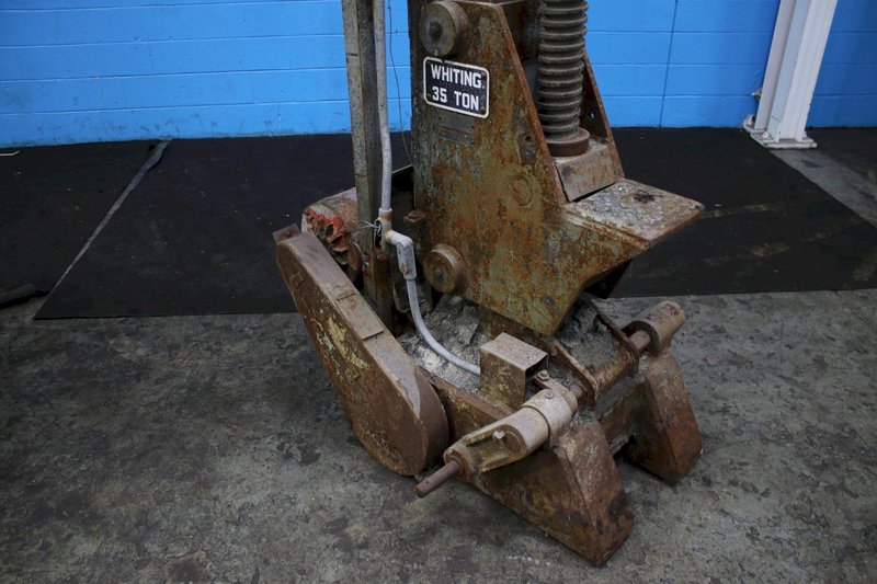 SET OF (2) 35 TON PORTABLE WHITING RAIL CAR JACK: STOCK #75655