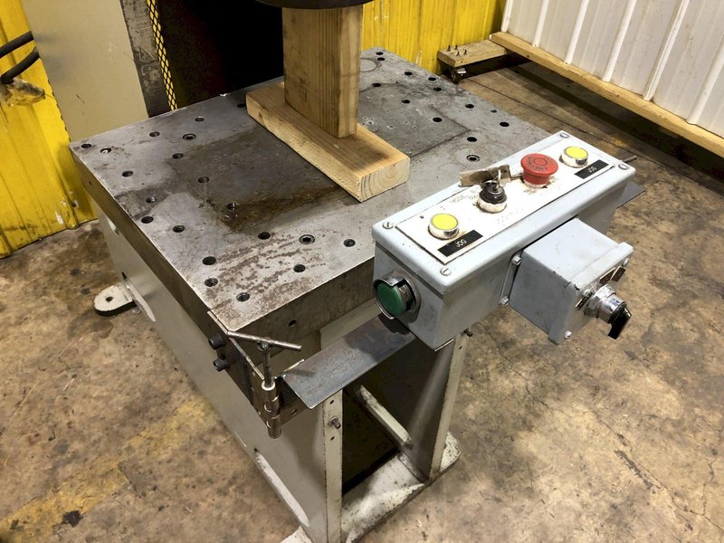 50 TON CONWAY MODEL B-50-BHD HYDRAULIC C FRAME PRESS: STOCK 17265