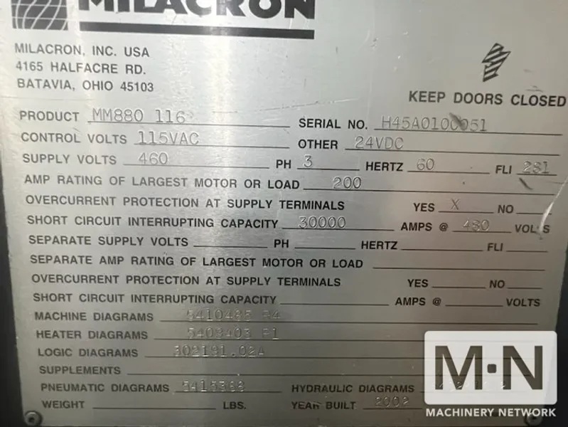 880 TON 116 OZ CINCINNATI MILACRON MODEL MM880 INJECTION MOLDING MACHINE MFG 2002