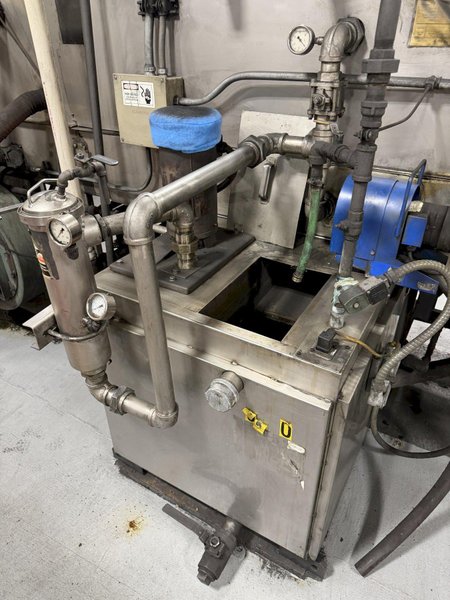 12" X 12" STOELTING MODEL #AQF-112 AQUAFORCE STAINLESS STEEL GAS FIRED CONVEYOR STYLE PARTS WASHER: YOBRO #26167