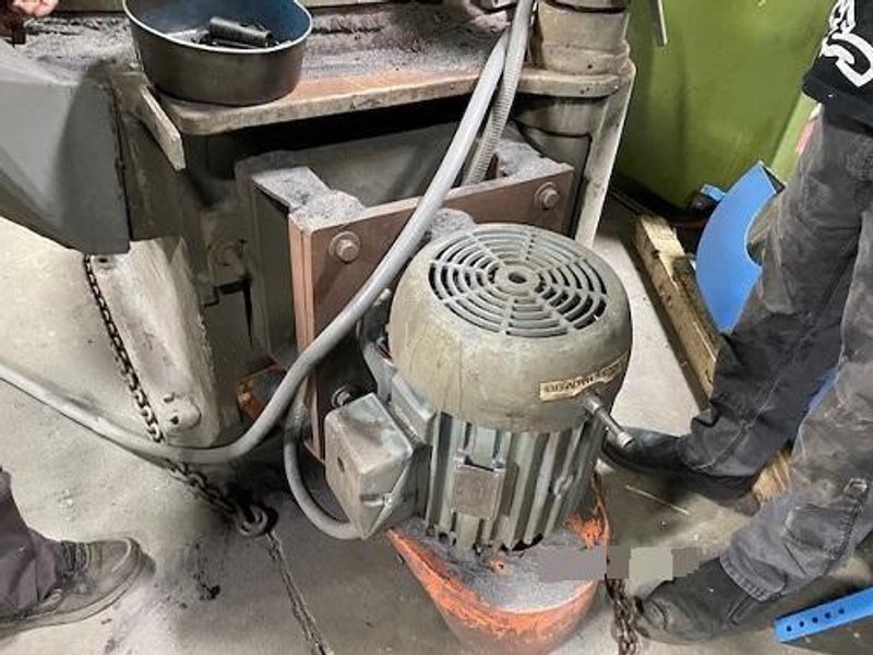 GARDNER 53 NO. 124 TUB GRINDER