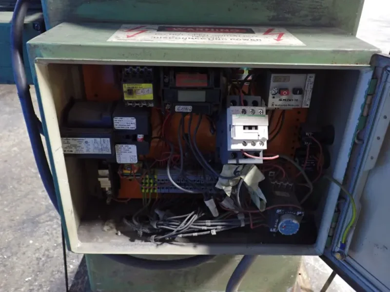 BOSCHERT CORNER NOTCHER  -  PN4