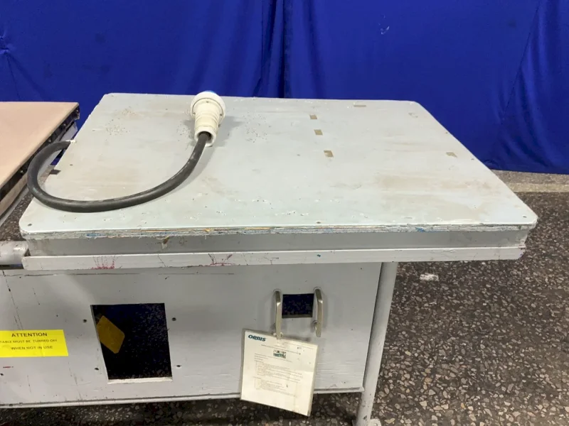 2 @ 36” X 49” 2 STATION HEAT TABLE