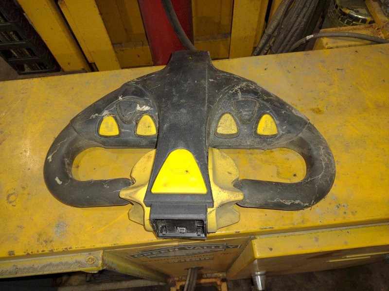 3,000 LBS GREEN VALLEY DOUBLE LEVEL MODEL #2332 DIE CHANGOVER CART: YOBRO #24611