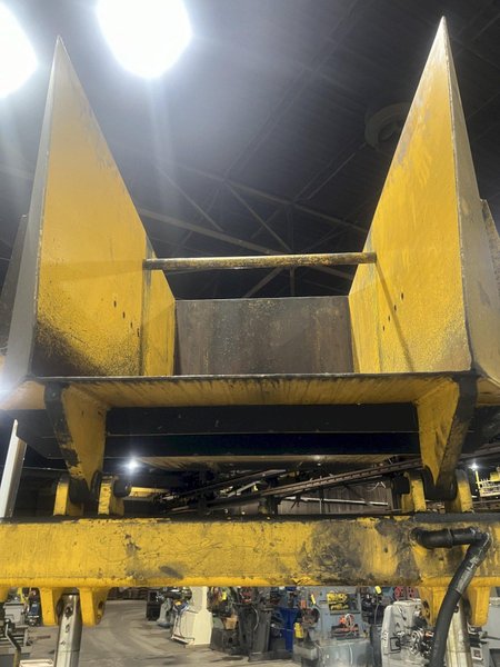 2000 LBS AIR TECHNICAL INDUSTRIES MODEL #CDT23836E HYDRAULIC PARTS DUMP HOPPER: STOCK #20804