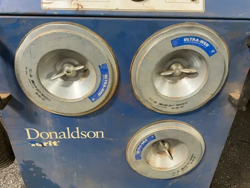 DONALDSON DUST COLLECTOR  -  EZ TRUNK
