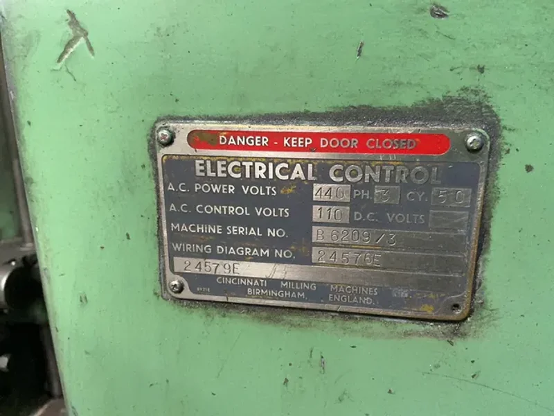 CINCINNATI 16” X 78” VERTICAL MILL