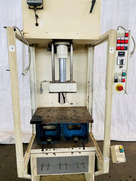 20 TON REMIREMONT PHC20VAR C FRAME HYDRAULIC PRESS. STOCK # 1266020