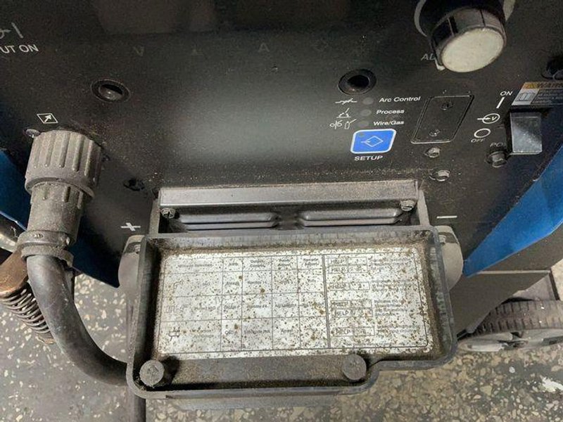 Miller 450 Amp Welder   -  Invision 450 Mpa