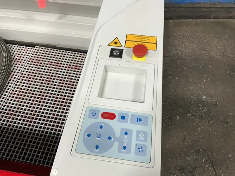 TROTEC LASER ENGRAVING MACHINE   -  SPEEDY 400