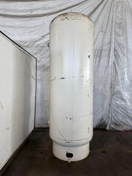 650 GALLON AIR SURGE TANK. STOCK# 4161