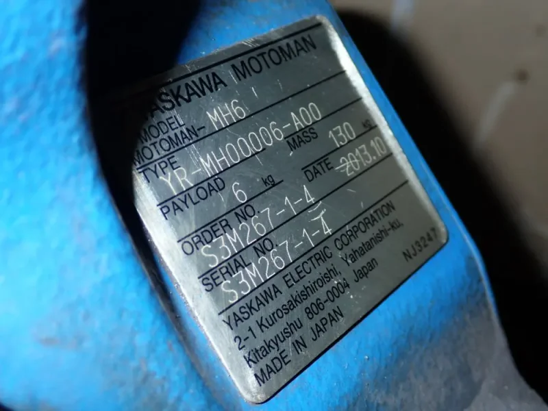 YASKAWA MOTOMAN ROBOT   -  MH6