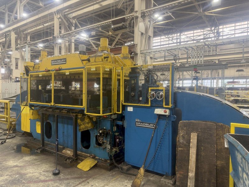 150 TON BRADBURY 4-POST CUTOFF PRESS W/ FEED ROLL: YOBRO #25252