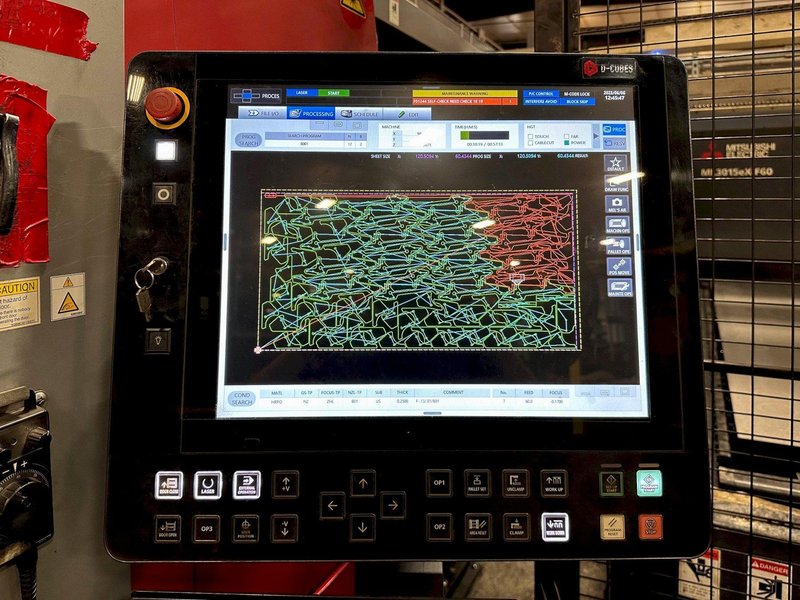 Mitsubishi ML3015eX-F60 Fiber Laser