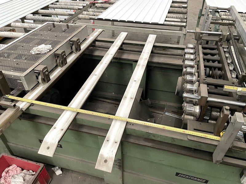 Lockformer - 2 machines with 4 toolsets