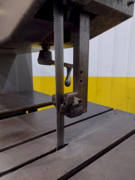 36" DOALL MODEL #3612H VERTICAL BANDSAW: STOCK #19728