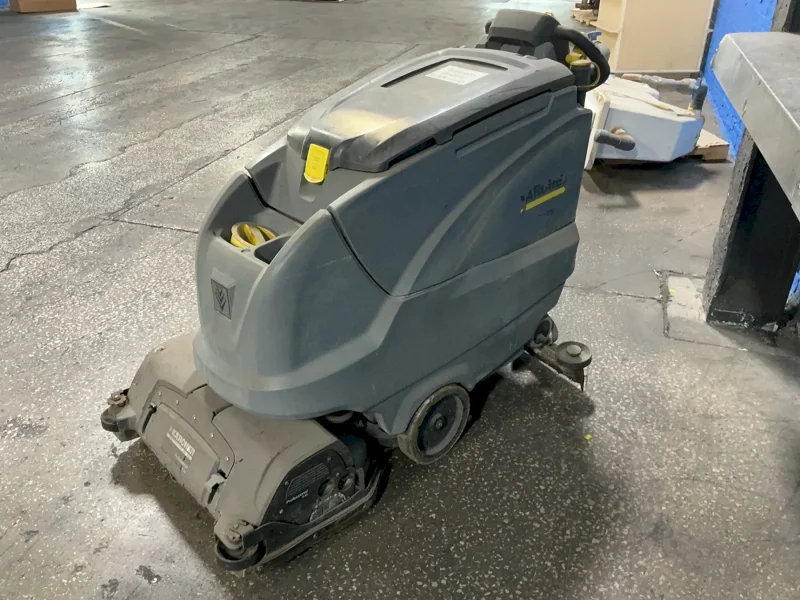 KARCHER 36” FLOOR SCRUBBER  -  RFID B80W
