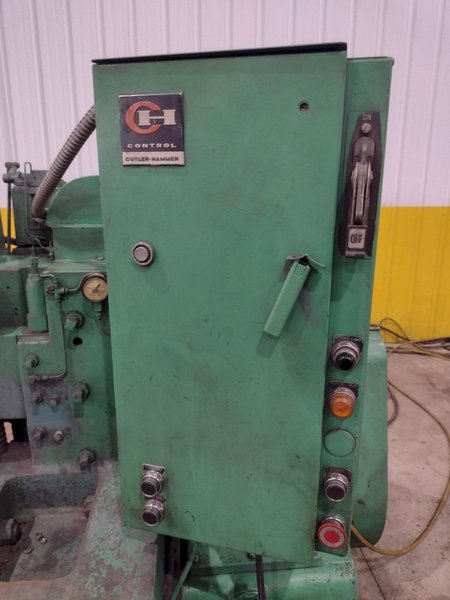 8&#039; X 1/4&quot; WYSONG MODEL #825 MECHANICAL POWER SQUARING SHEAR: STOCK #23635
