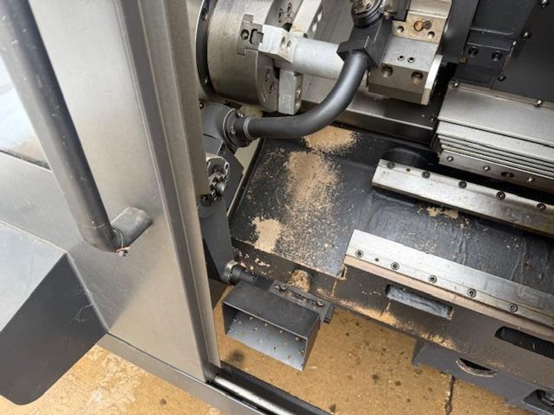 Doosan Lynx 220LC CNC Turning Center Lathe, 2013 – Chip Conveyor